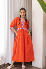 Load image into Gallery viewer, Tumbatu Dress
