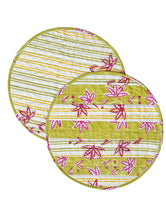 Load image into Gallery viewer, Mahi Round Reversible Table Placemats

