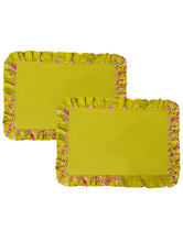 Load image into Gallery viewer, Amaira Frill Table Placemats
